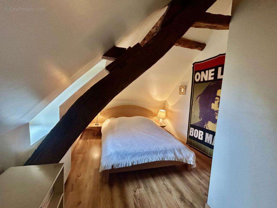 Maison à NADAILLAC-DE-ROUGE