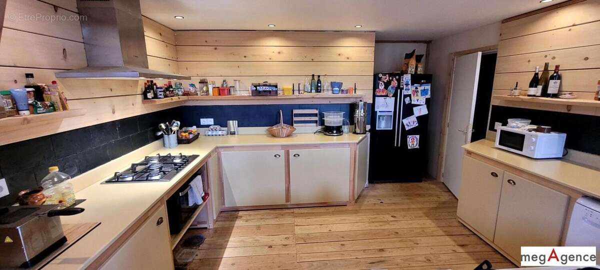 Maison en pierre + grange + 3 200 m² terrain – Cévennes - photo 4