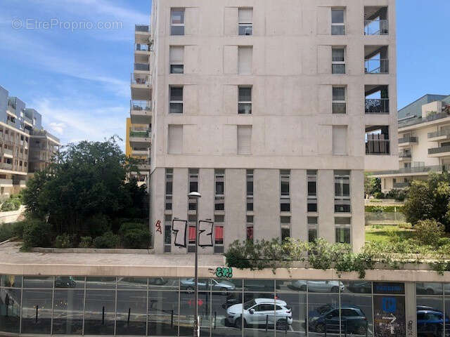 Appartement à MARSEILLE-1E