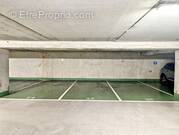 Parking à COURBEVOIE