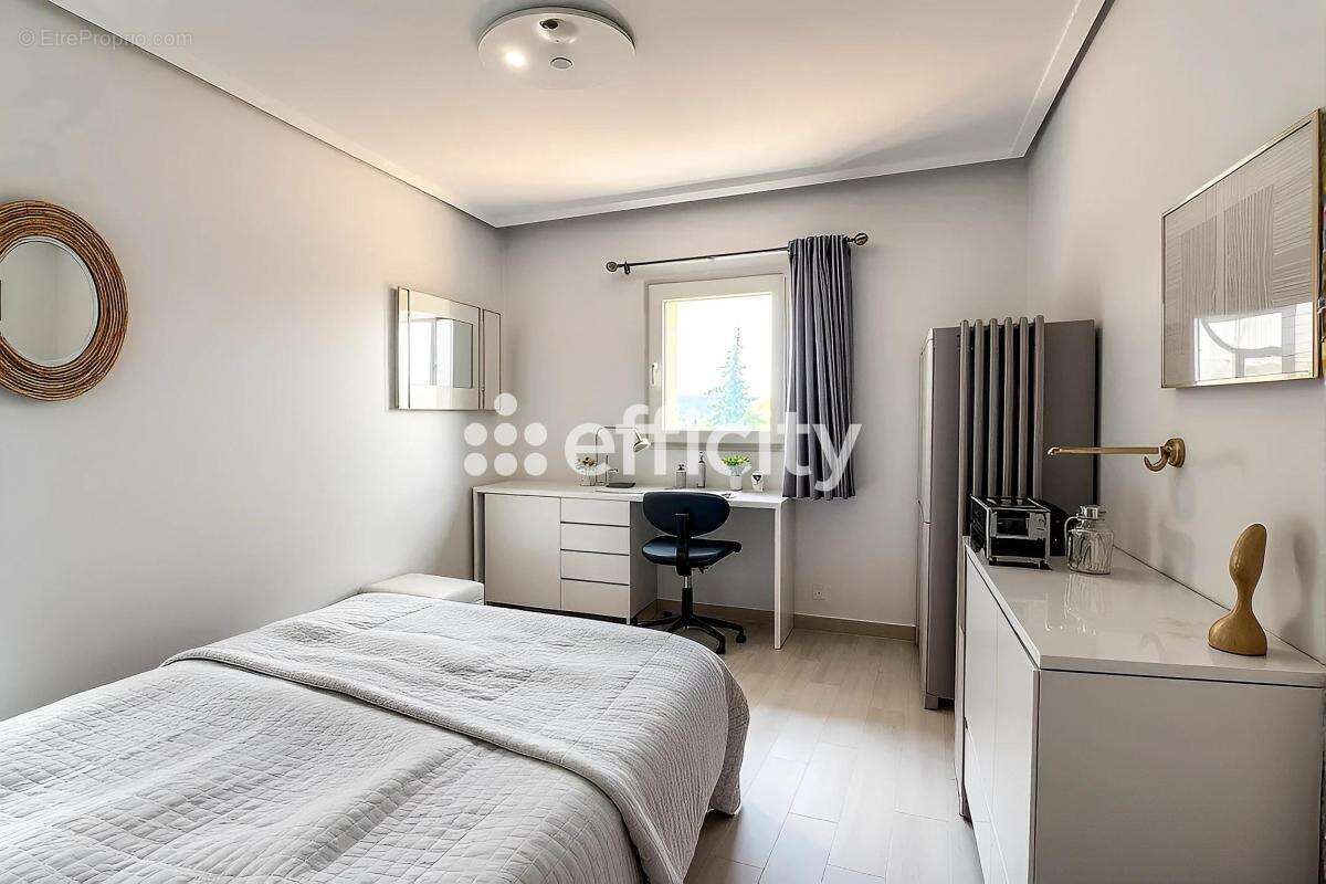 Maison à SAINT-FELIX-DE-LODEZ