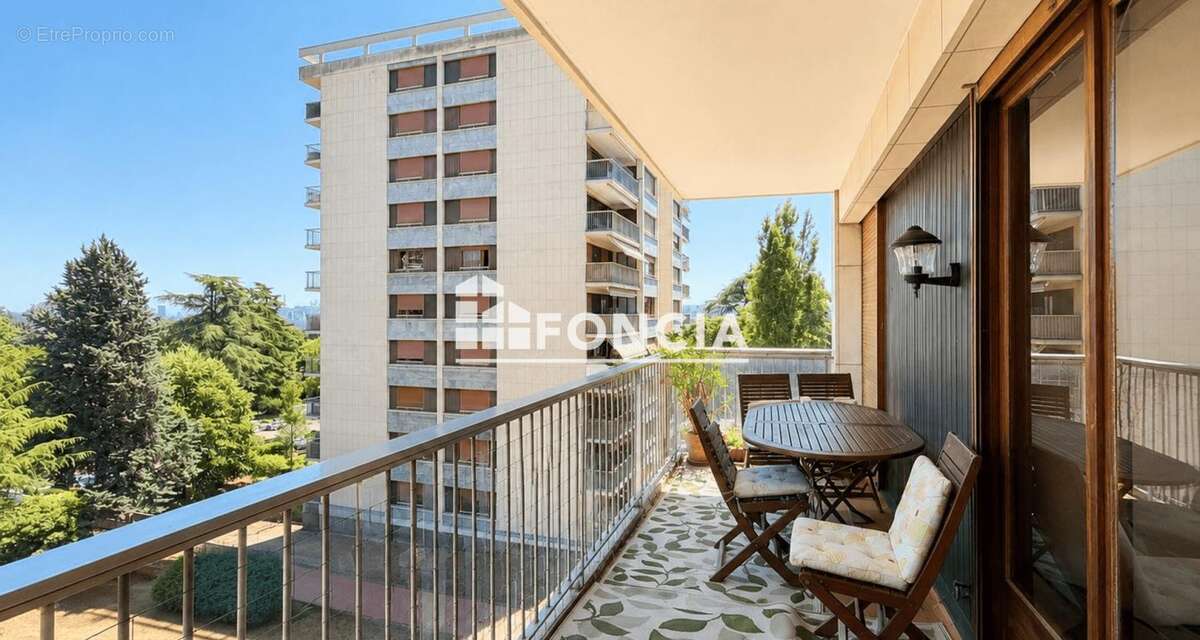 À vendre – appartement t5 de 121,00 m² carrez – le parc de chalin – écully - photo 3