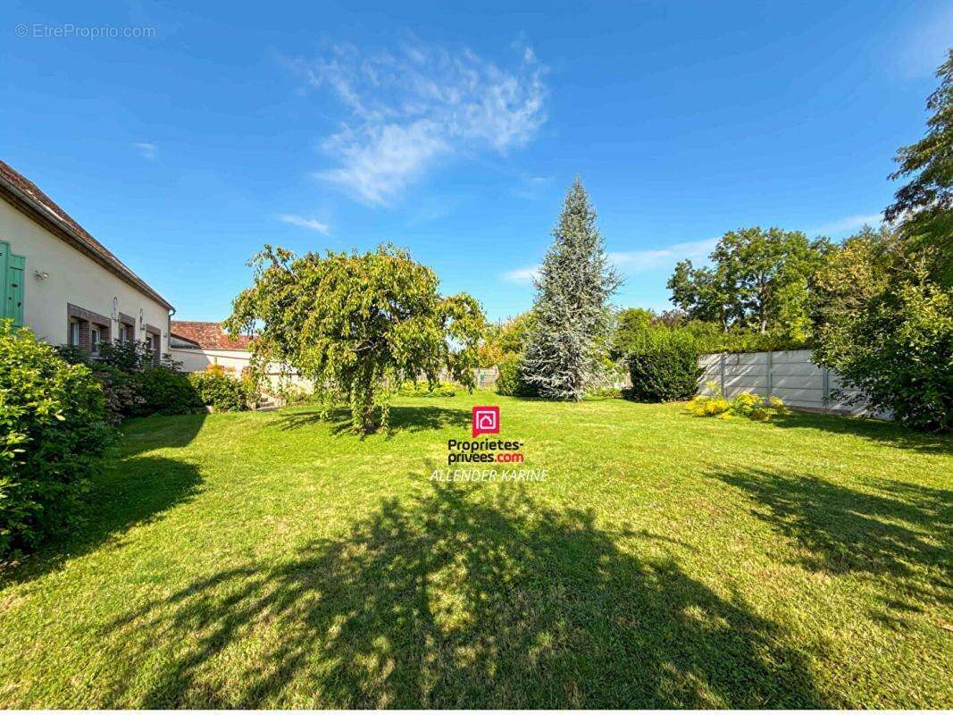 Maison à MALAY-LE-GRAND