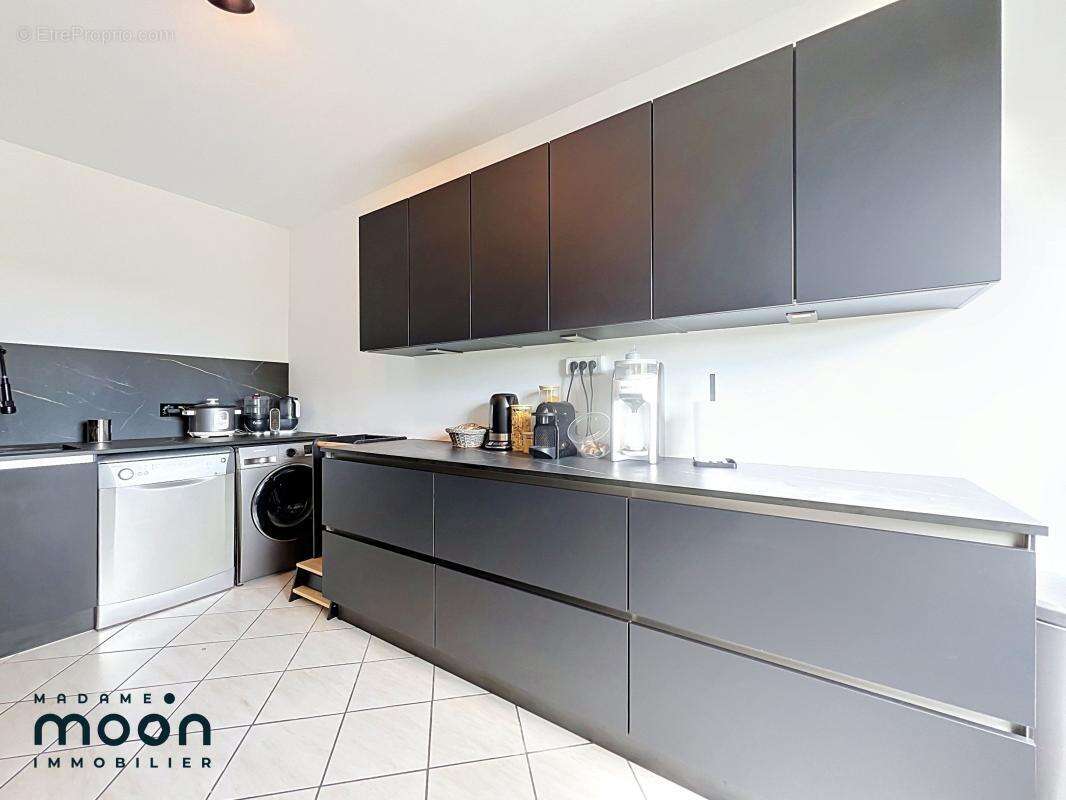 Appartement à OULLINS