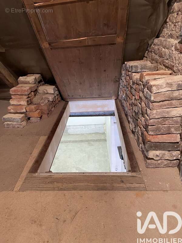 Photo 7 - Parking à HAZEBROUCK