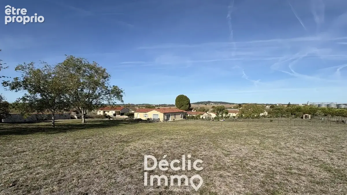 Terrain de 1500m² à Villebois-Lavalette - photo 4