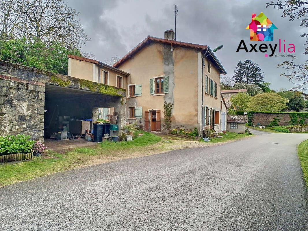 A vendre- le crozet- maison à rénover sur terrain de 1745 m2 - photo 9
