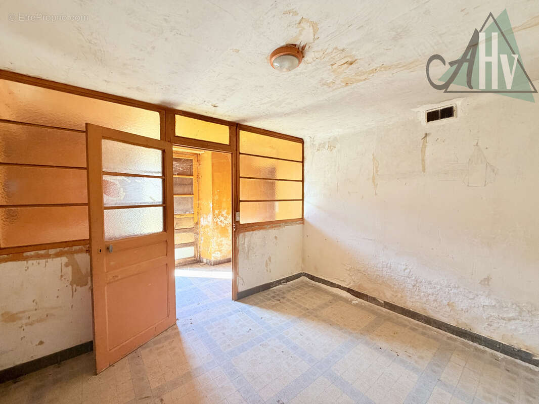 Maison à rénover - 67 m2 - 2 chambres - photo 6