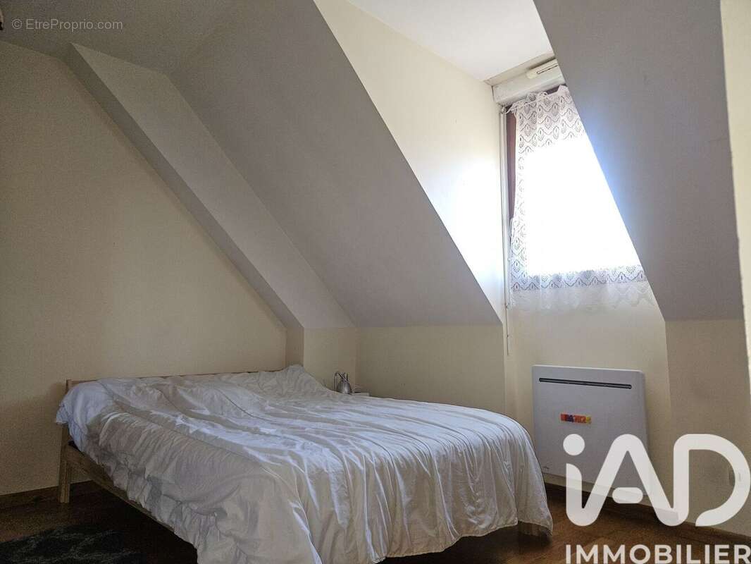 Maison 139 m² à Chevry-En-Sereine  - photo 8