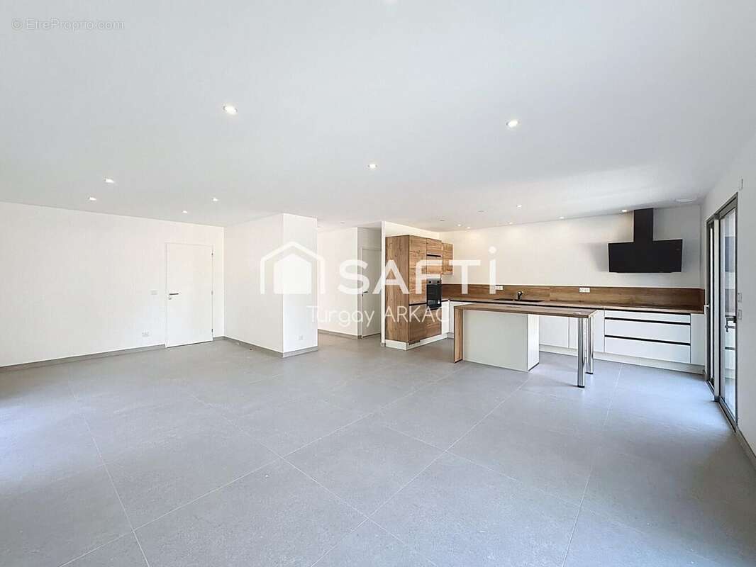 Photo 4 - Maison à L'ISLE-D'ABEAU