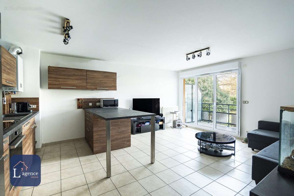 Appartement à SAINT-GENIS-POUILLY