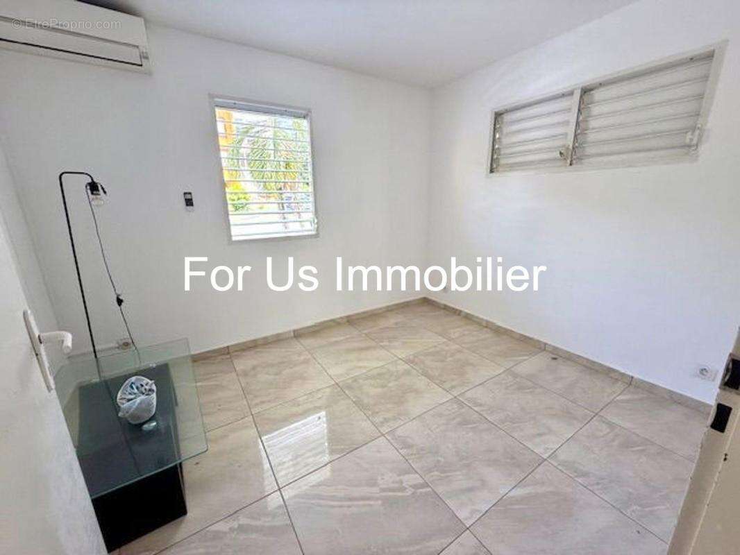 Appartement à SAINTE-ROSE