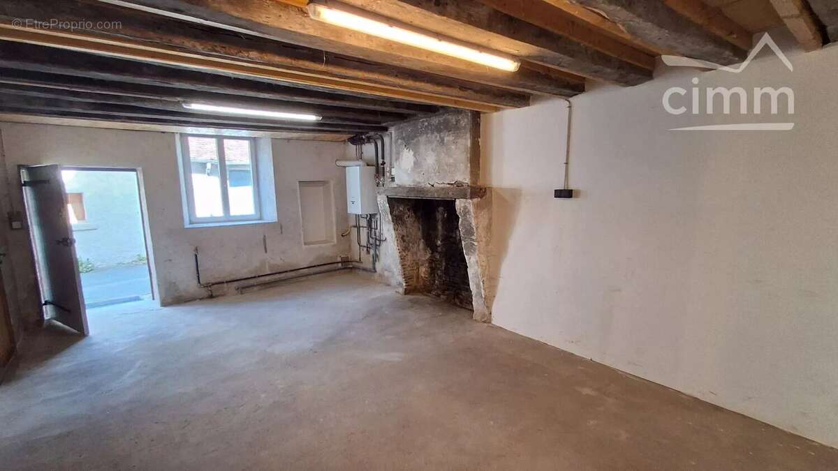 A VENDRE, Vineuil Bourg, maison 3 chambres + pièces aménageables - photo 6