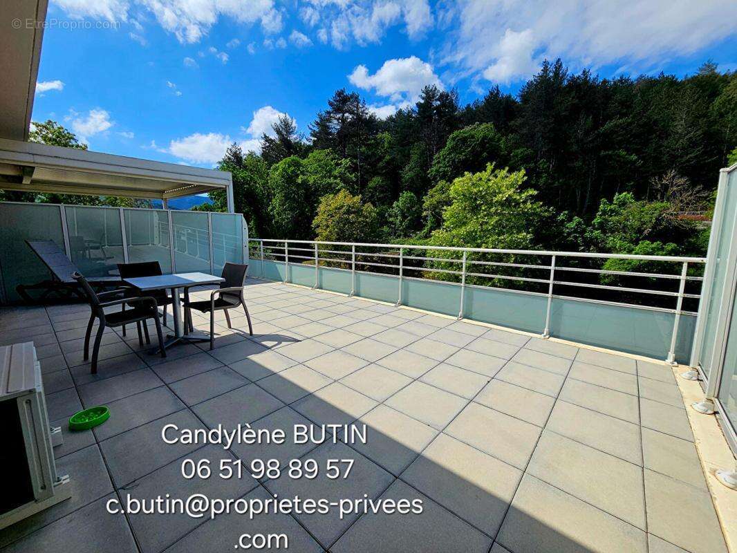 Appartement à LAMALOU-LES-BAINS