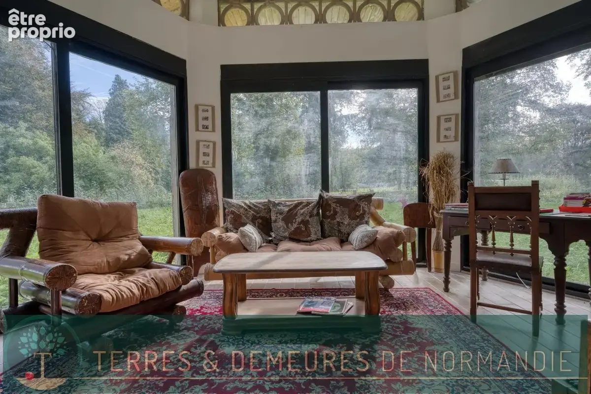 Domaine historique en normandie  château xviie & dépendances  4,5 hectares - photo 7