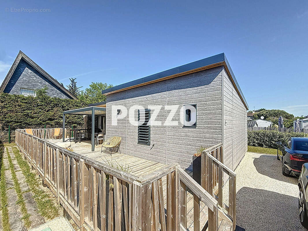 Maison à JULLOUVILLE