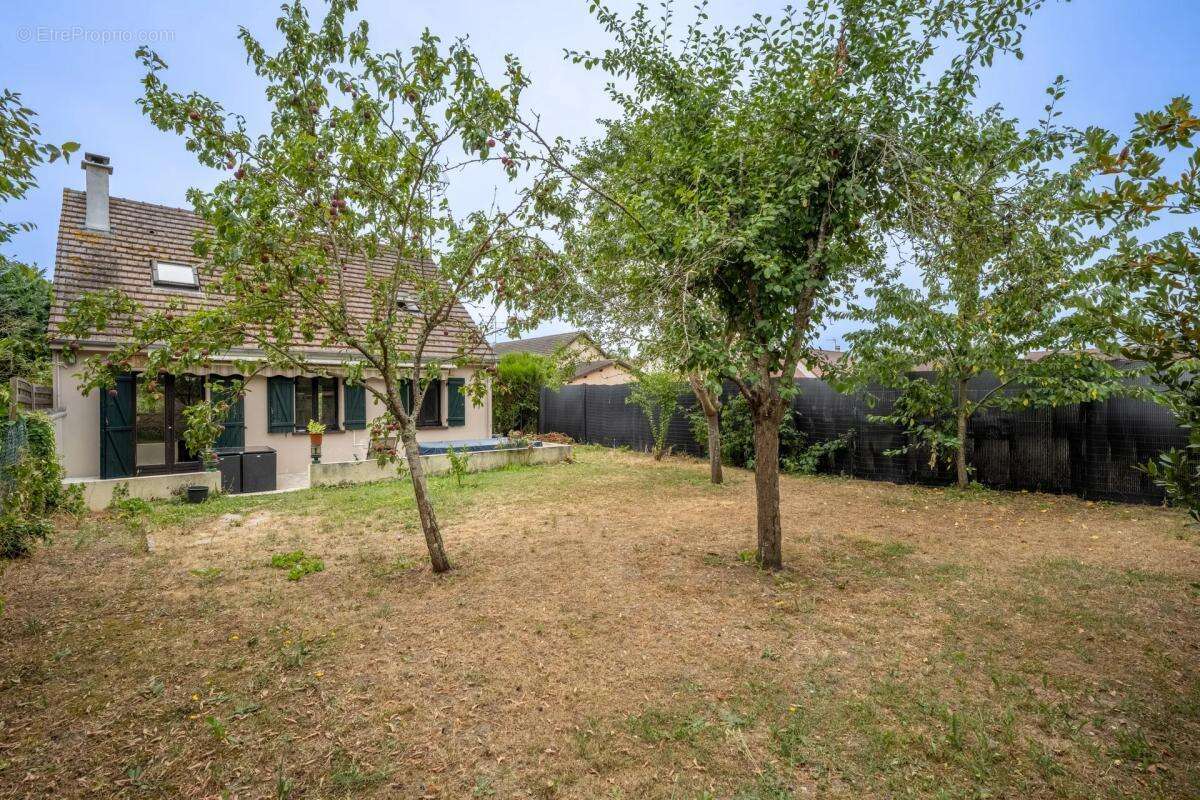 Maison de 6 pièces de 100 m² à Ézy-sur-Eure - photo 19