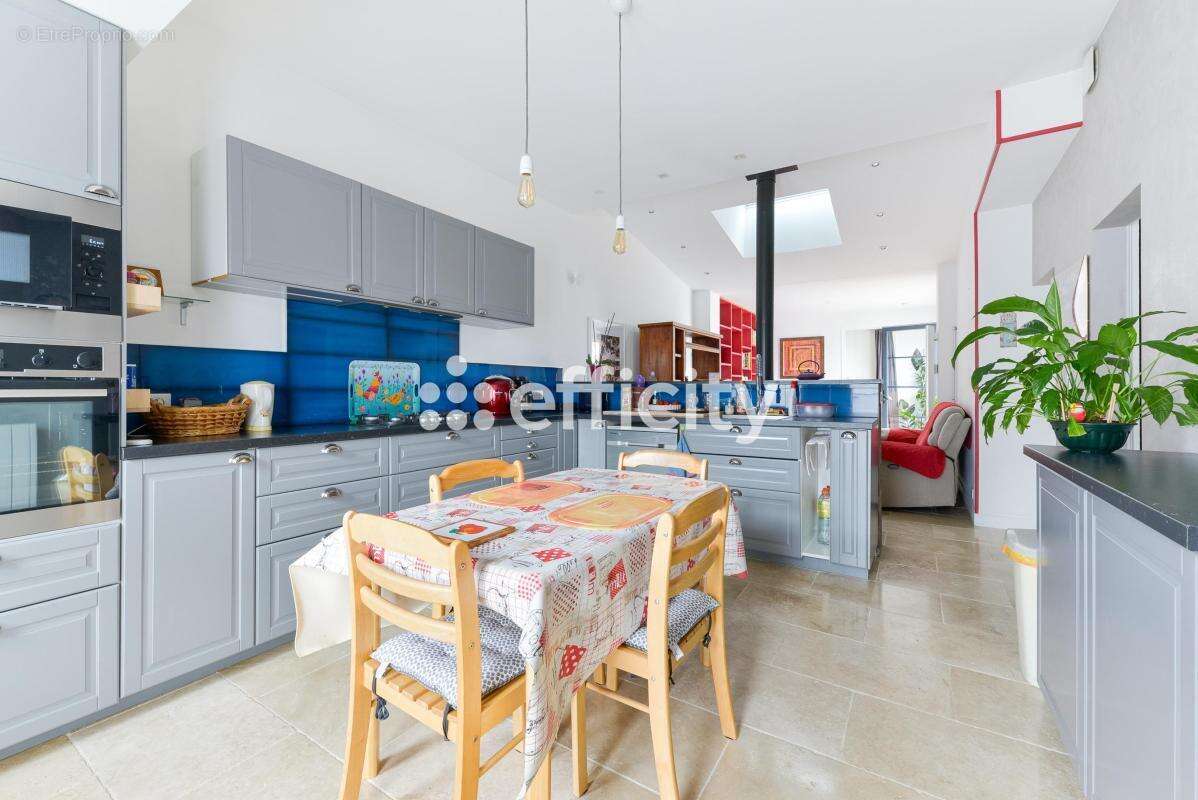 Maison 87 m² à Saint-Aignan-Grandlieu  - photo 3