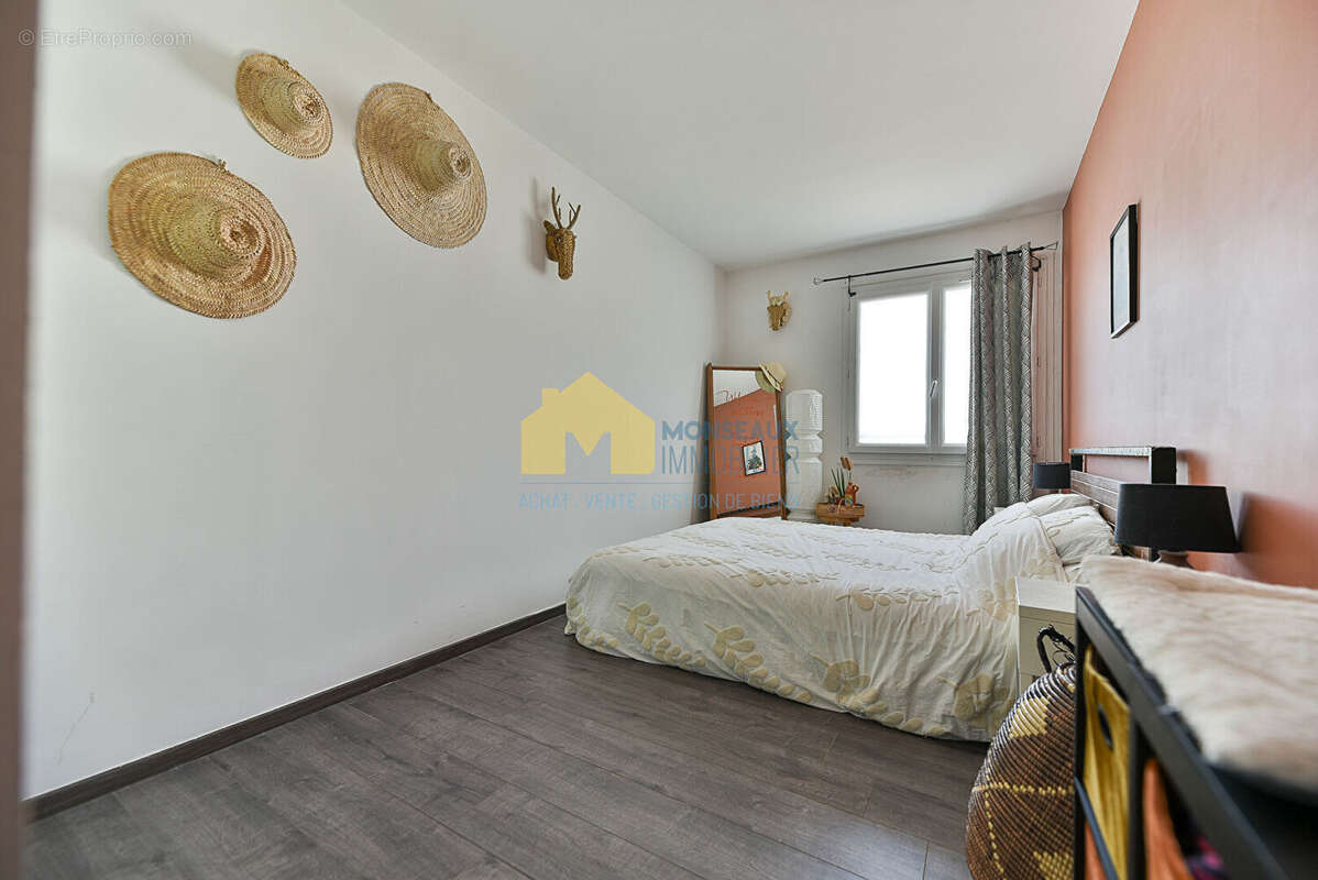 Appartement à FRESNES