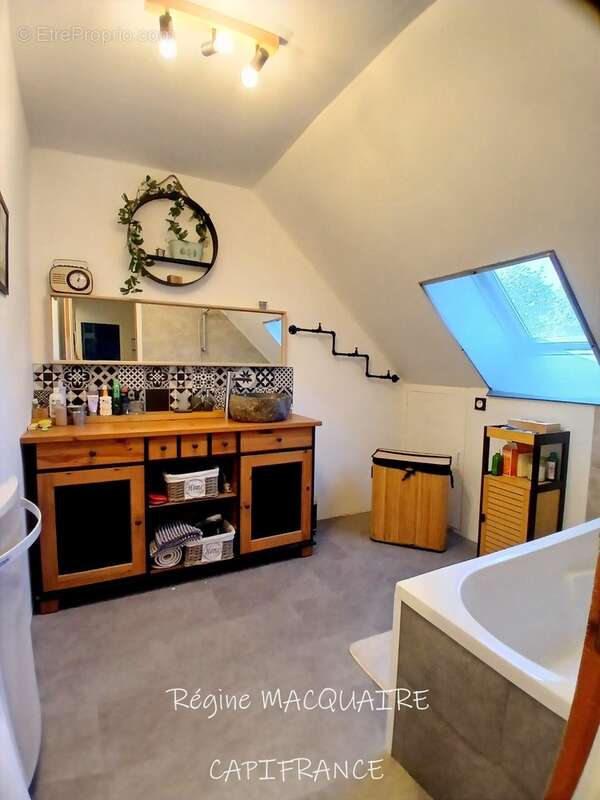 À vendre – Pavillon 6 pièces, 151 m², 4 chambres dont 1 au Rdc, terrain 2 500 m² – Luminosité, rénovation, confort à Vire Norman - photo 16