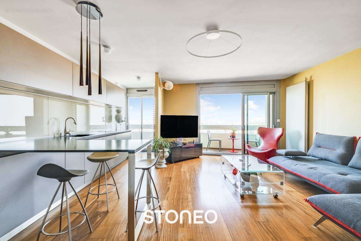 Appartement à PARIS-15E