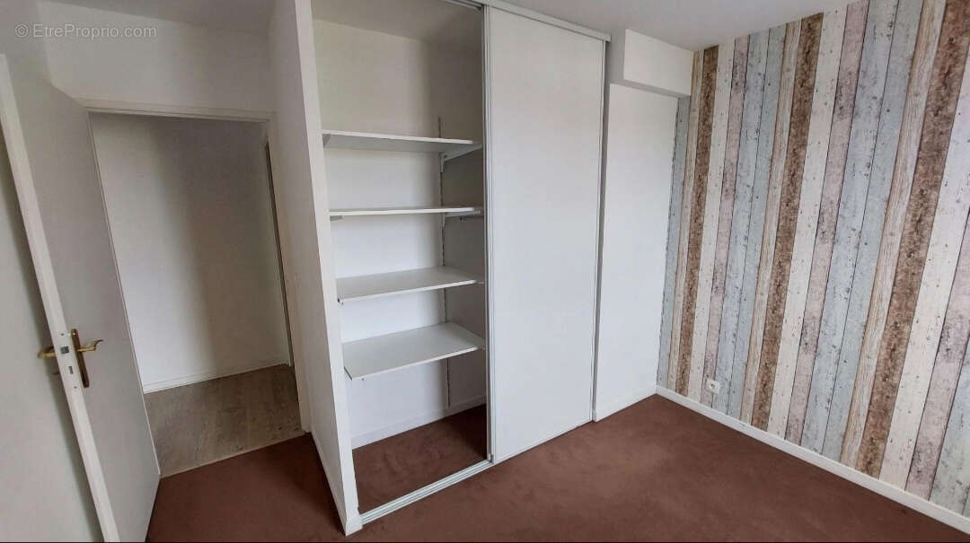 Appartement à SAINT-PIERRE-DU-PERRAY