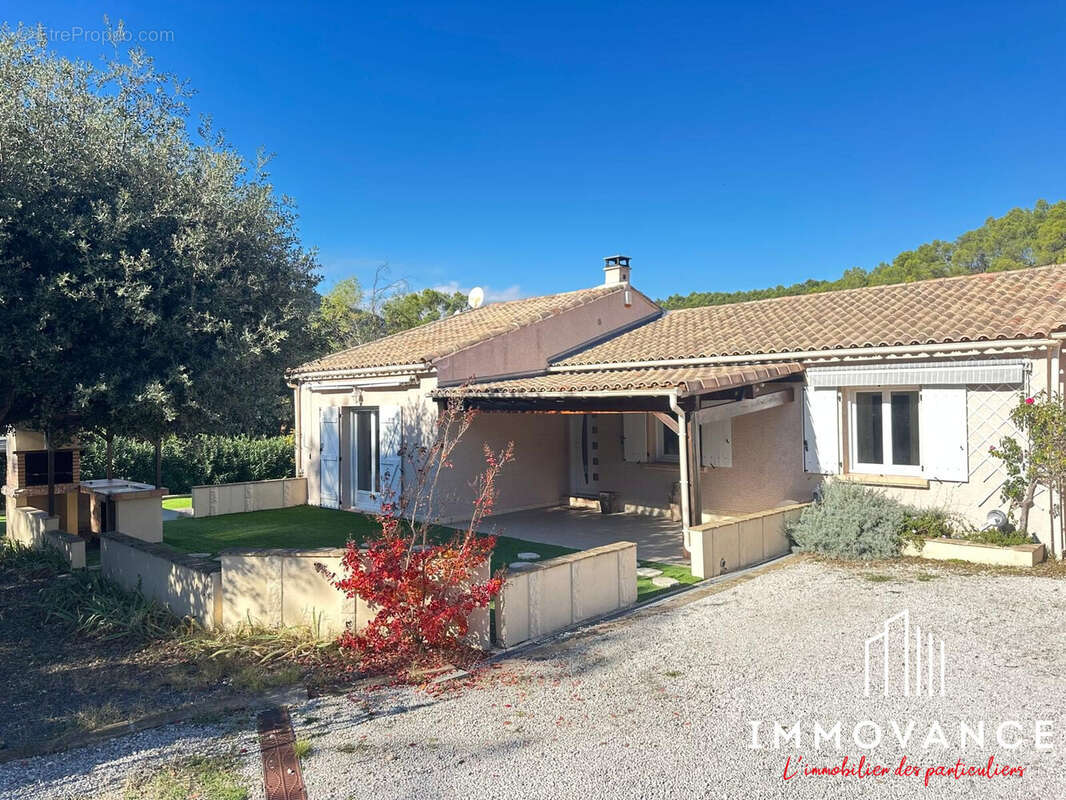 Maison à SAINT-MATHIEU-DE-TREVIERS