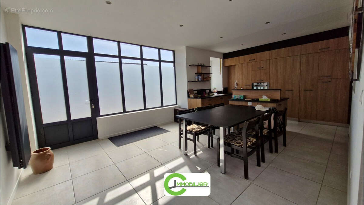 Maison de village a courgenard - photo 4