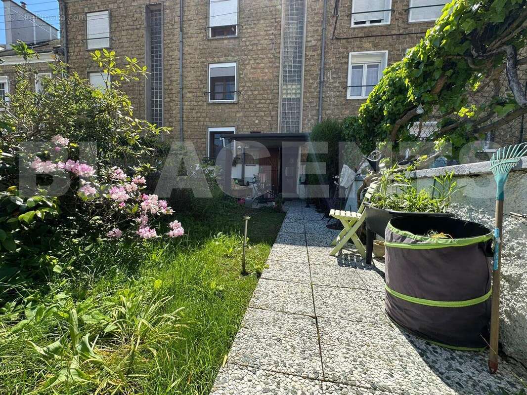 IMG-20250513-WA0012 - Maison à CARIGNAN