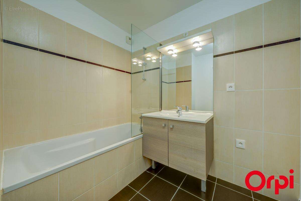 Appartement à SAINT-GERMAIN-AU-MONT-D&#039;OR