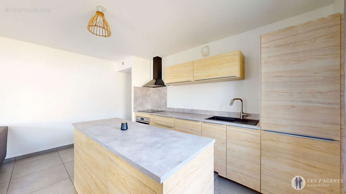 Appartement Grenoble T3 65m2 terrasse + garage - photo 5