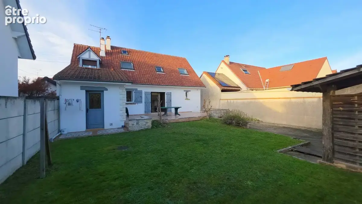 Maison à TREMBLAY-EN-FRANCE