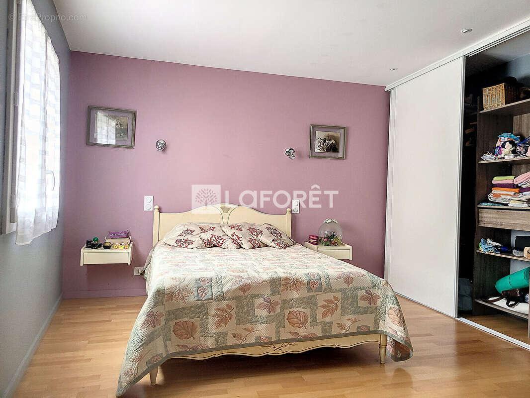 Maison à LE ROC-SAINT-ANDRE