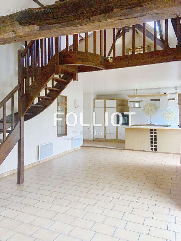 Maison à SAINT-SEVER-CALVADOS