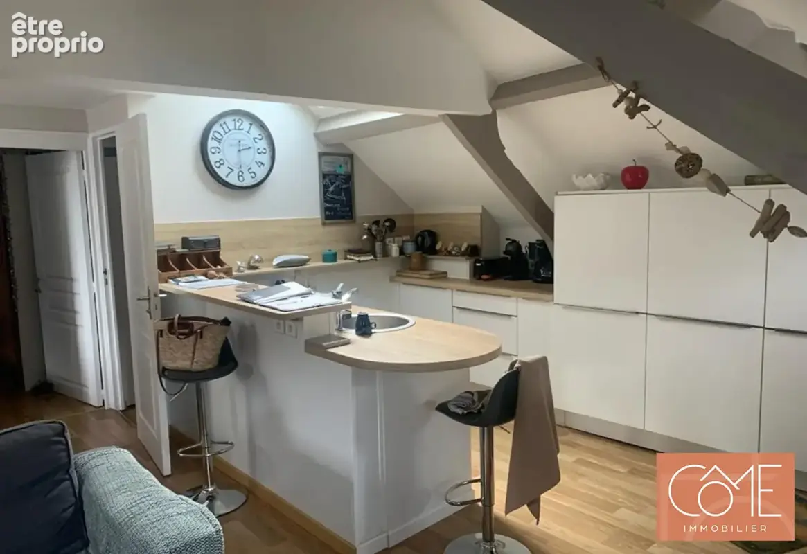 A saint-malo intra-muros  t2 rénové avec charme idéal pied-à-terre ou investissement - photo 2