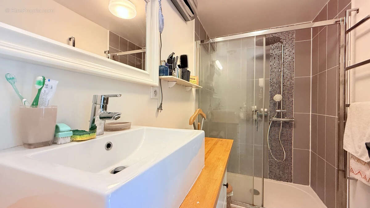 Maison à POURRIERES