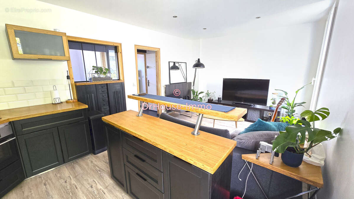 Appartement à SAINT-MAUR-DES-FOSSES