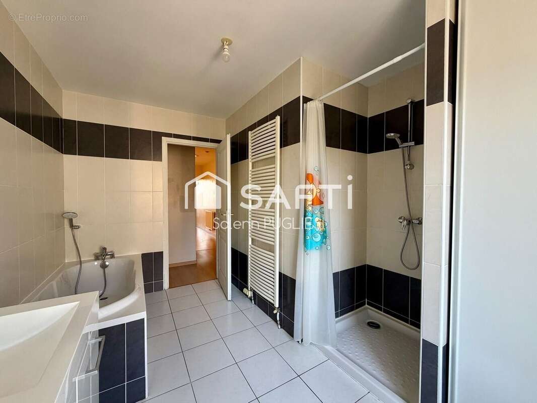 Maison 162 m² à Gillonnay  - photo 5