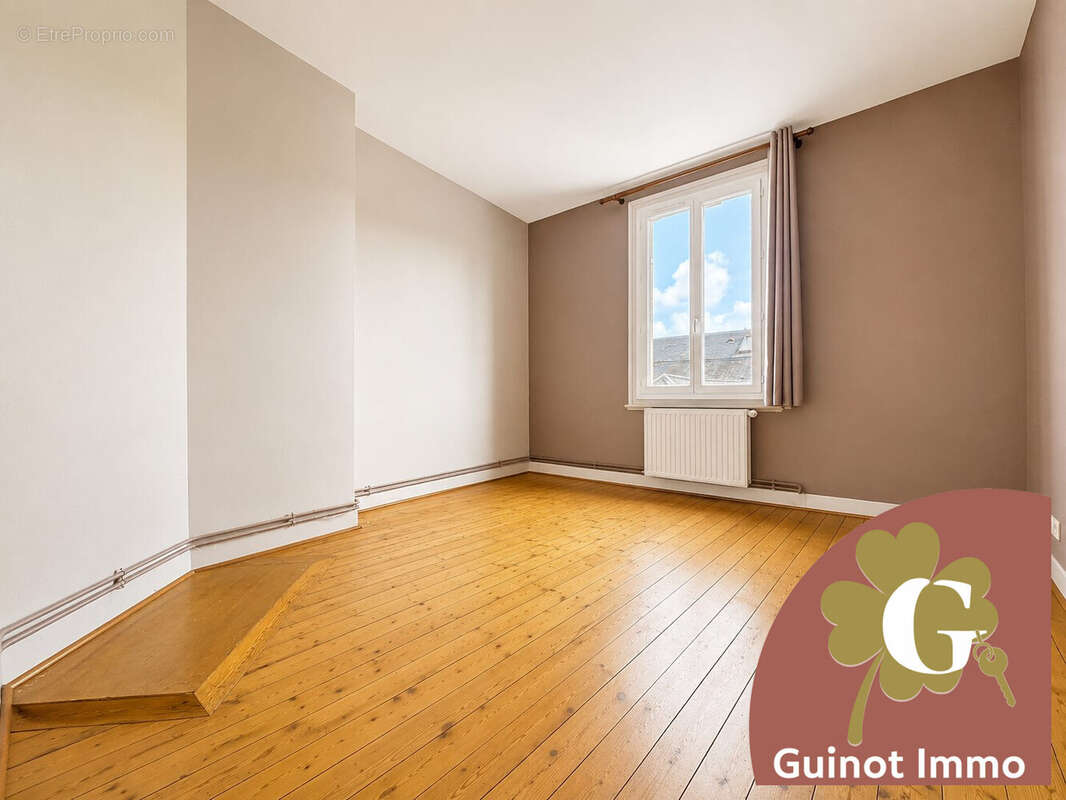 Appartement à LILLEBONNE