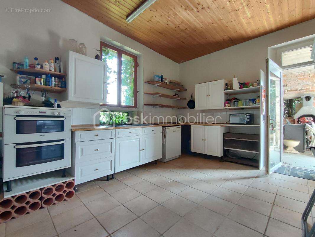 Maison 287 m² à Peyrecave  - photo 4