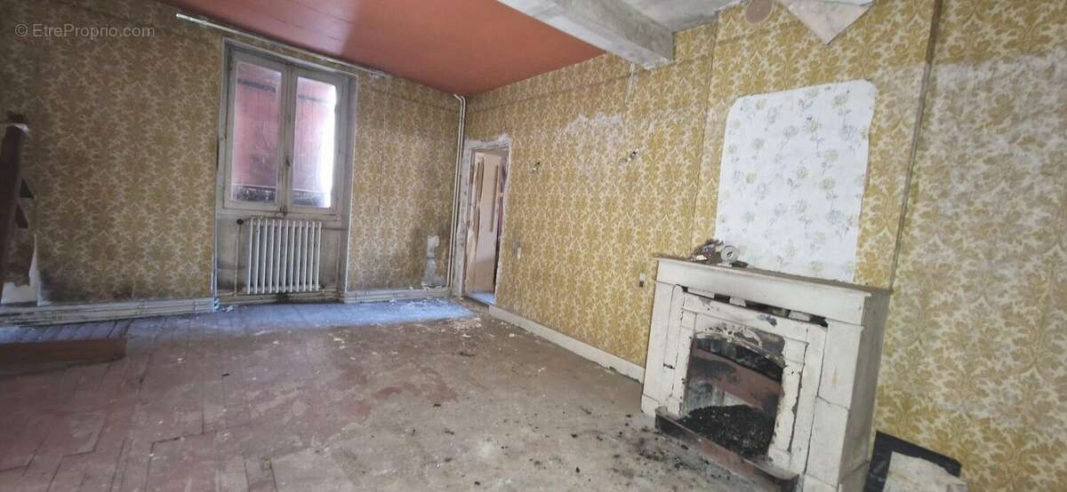 Maison à MENARS