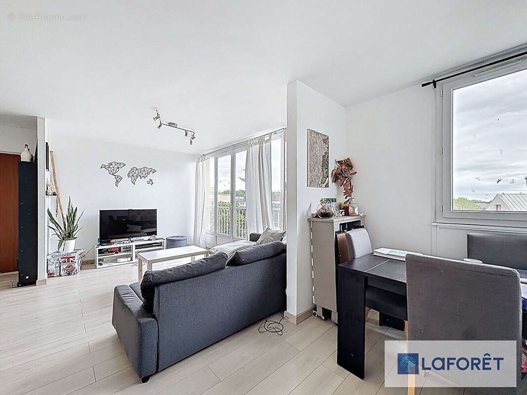 Appartement à LE PLESSIS-TREVISE