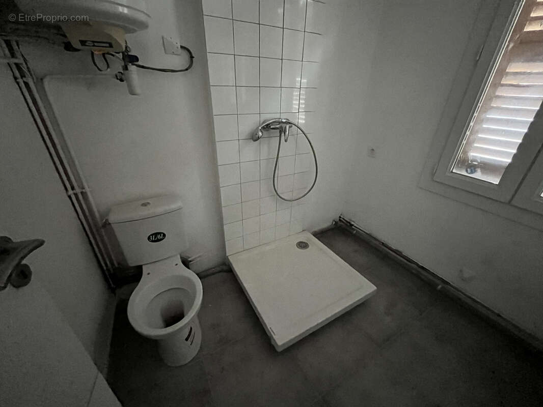 Appartement à MARSEILLE-5E