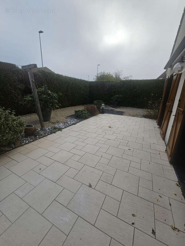 Maison à SAINTE-SAVINE