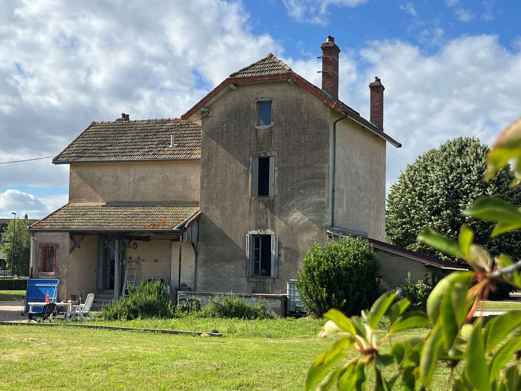 Maison à CUISERY