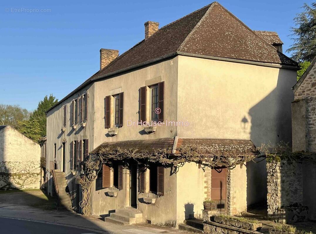 Appartement à PONTAUBERT