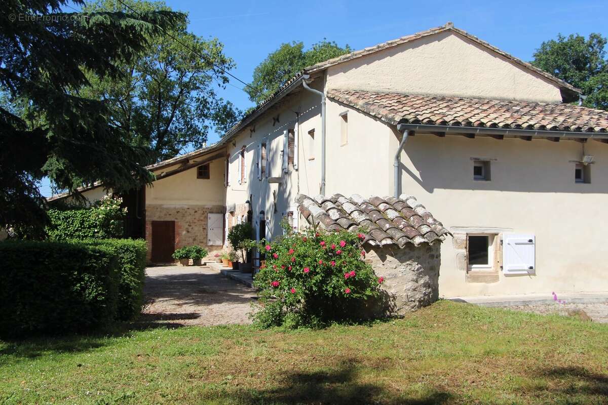 Maison à CASTELNAU-DE-MONTMIRAL