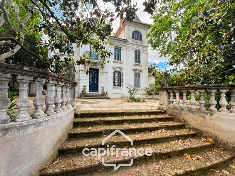 Maison à MARSEILLE-11E