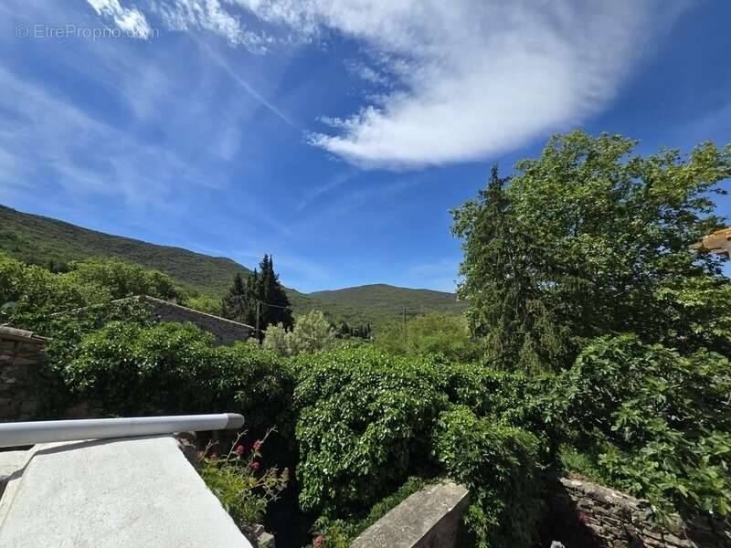 Maison rénovée - terrasse avec vue - jacuzzi - dpe b - 3 espaces nuit - dépendances de 92 m² - photo 11