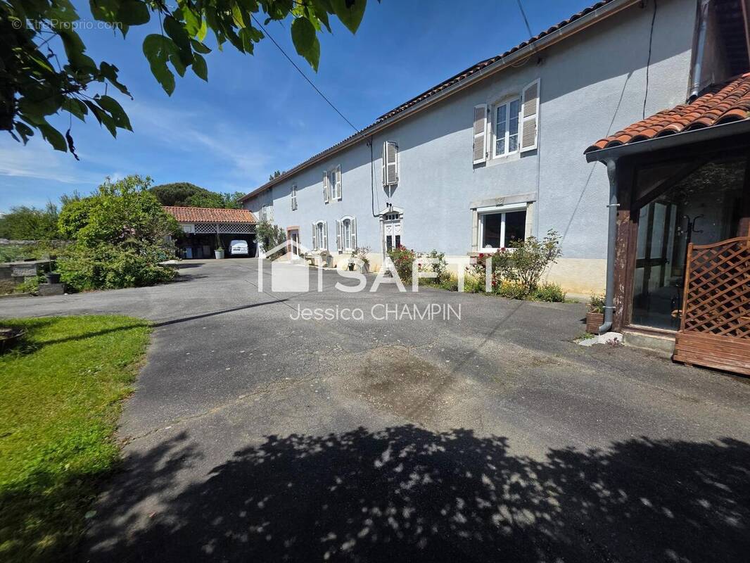 Photo 1 - Maison à LABARTHE-RIVIERE